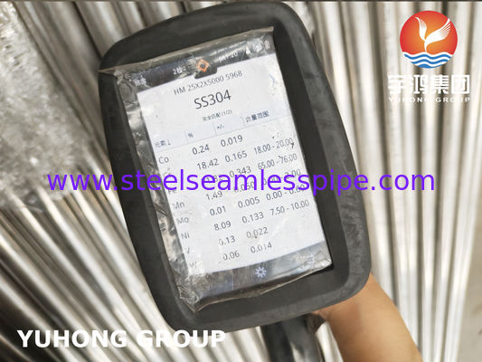 ASTM A213 TP304 Tubo de flexión U sin costura de acero inoxidable con acabado recocido brillante y radio de flexión personalizado