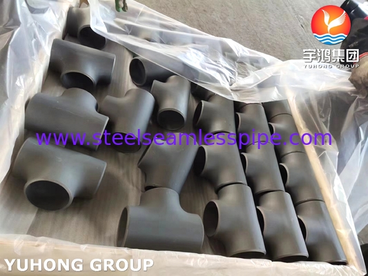 ASTM A234 WP11 Tee igualitario, encaje de soldadura con extremo de acero al carbono, pintura negra y superficie a prueba de óxido
