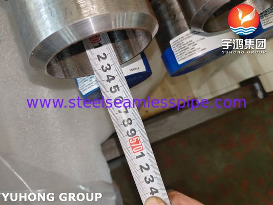 Tubo aleta HFW ASME SA335 P22 sin costura de acero aleado con tira de aleta de 11-13 CR