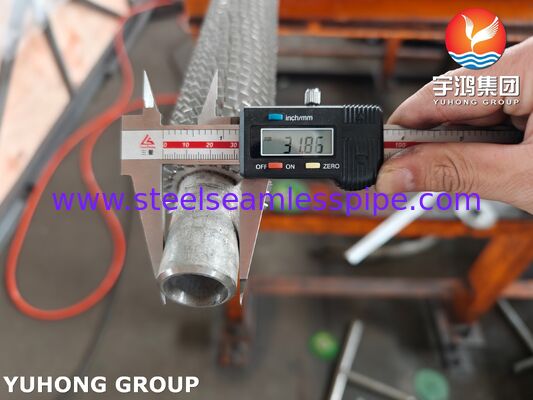 Tubos con aleta dentada y soldados de alta frecuencia TP304H Base / SS304 Fin