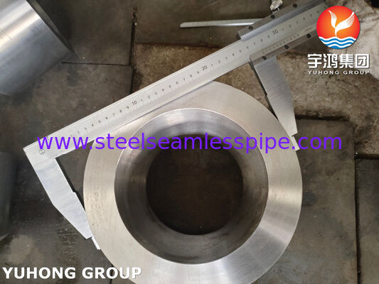 ASTM A105N Forjadoras de acero al carbono ASME Boquillas auto-reforzadas para recipientes a presión