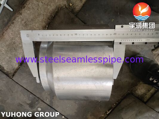 ASTM A105N Forjadoras de acero al carbono ASME Boquillas auto-reforzadas para recipientes a presión