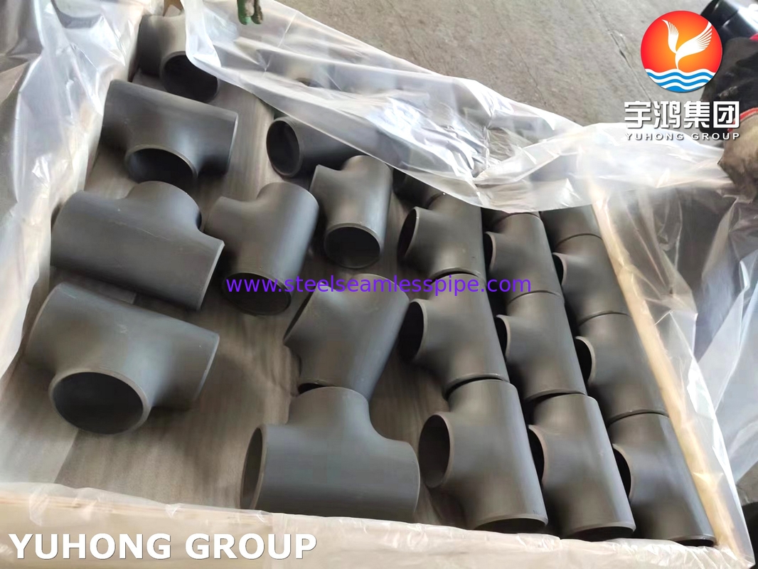 ASTM A234 WP11 Tee igualitario, encaje de soldadura con extremo de acero al carbono, pintura negra y superficie a prueba de óxido