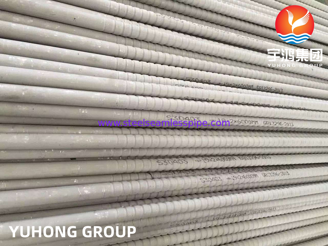 Tubos con aletas corrugadas de acero inoxidable TP304 / TP304L TP316 / TP316L para intercambiadores de calor