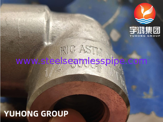 ASTM A182 F53 forjó el codo 90deg NPT 3000# el 1/2” a 4